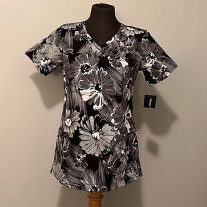 Nurse Mates Womens Black & White Floral Scrub Top